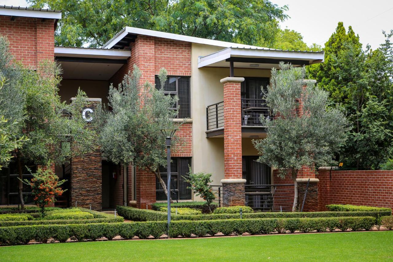 Scott'S Manor Guesthouse Function And Conference Venue Lichtenburg エクステリア 写真