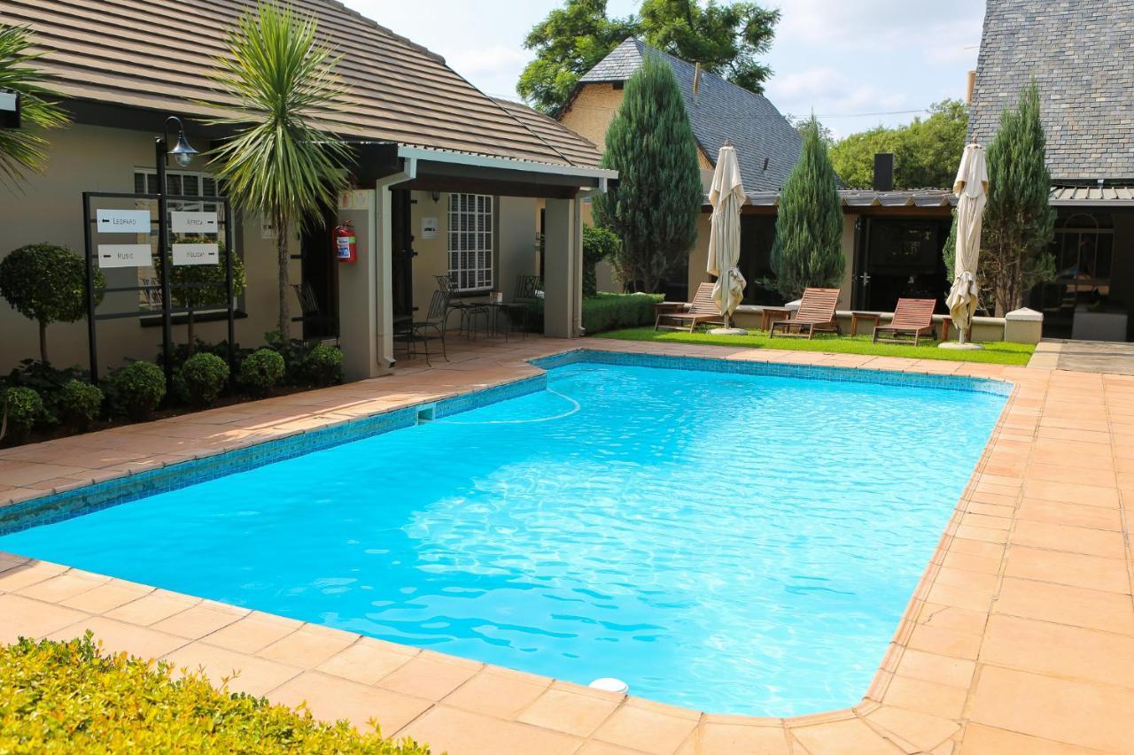 Scott'S Manor Guesthouse Function And Conference Venue Lichtenburg エクステリア 写真