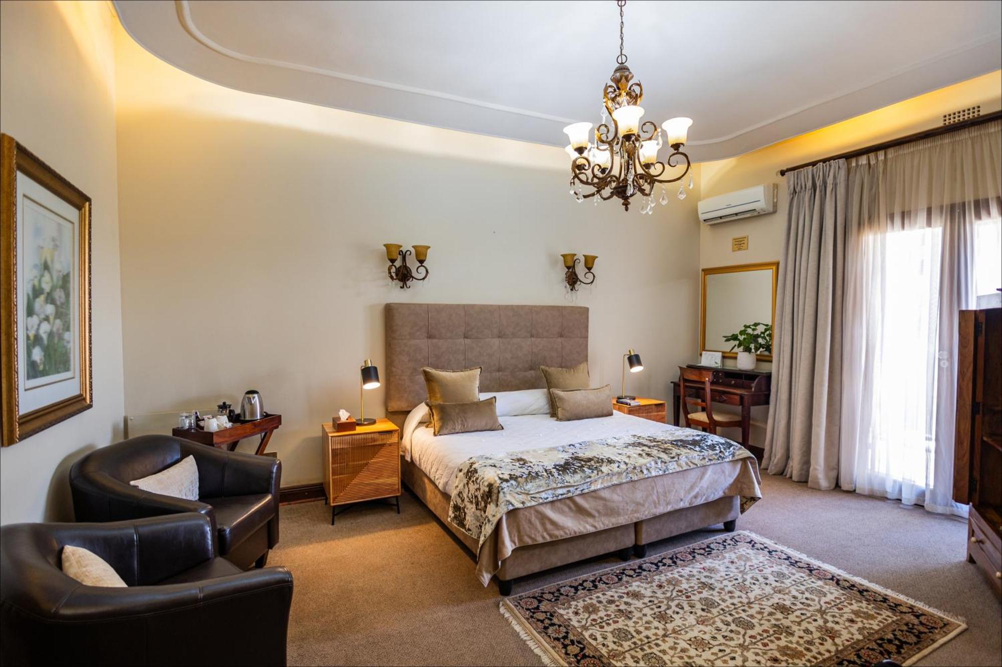 Scott'S Manor Guesthouse Function And Conference Venue Lichtenburg エクステリア 写真