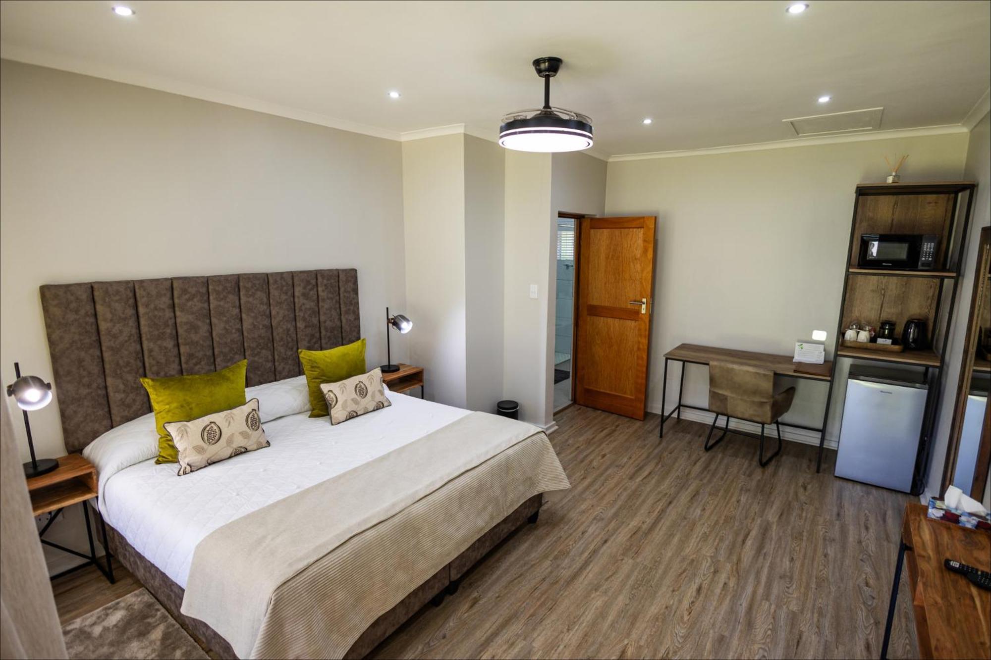 Scott'S Manor Guesthouse Function And Conference Venue Lichtenburg エクステリア 写真