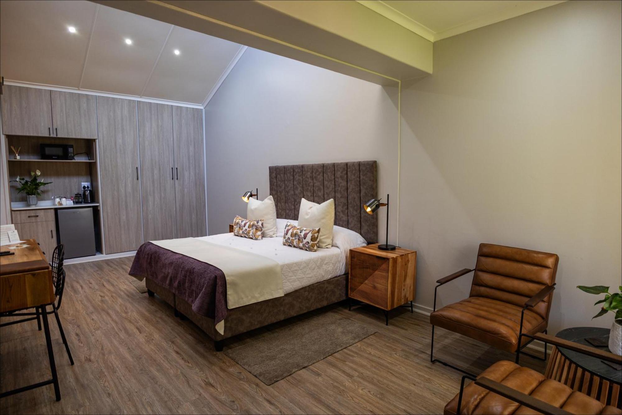 Scott'S Manor Guesthouse Function And Conference Venue Lichtenburg エクステリア 写真